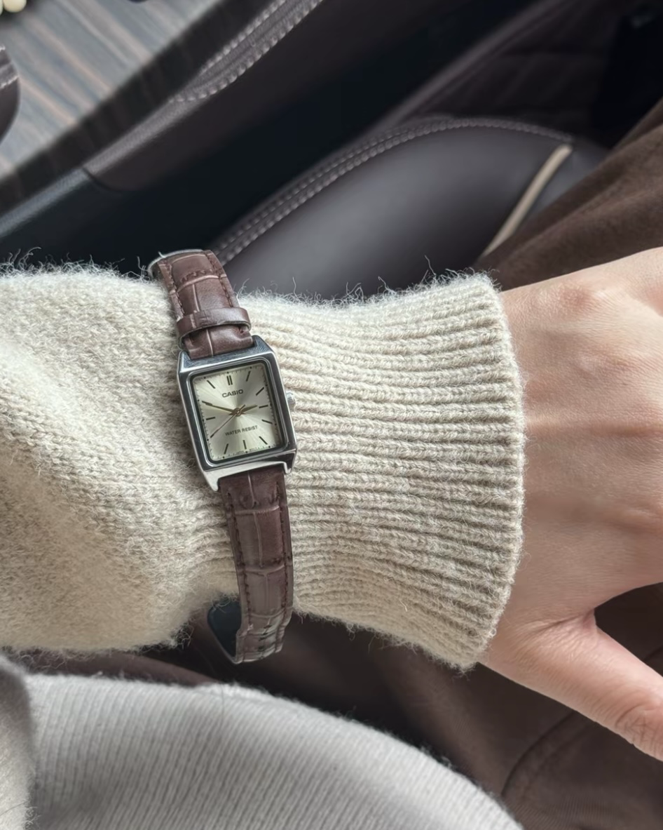 CASIO 卡西歐 STANDARD系列 小方錶 咖色 復古 皮革 女錶