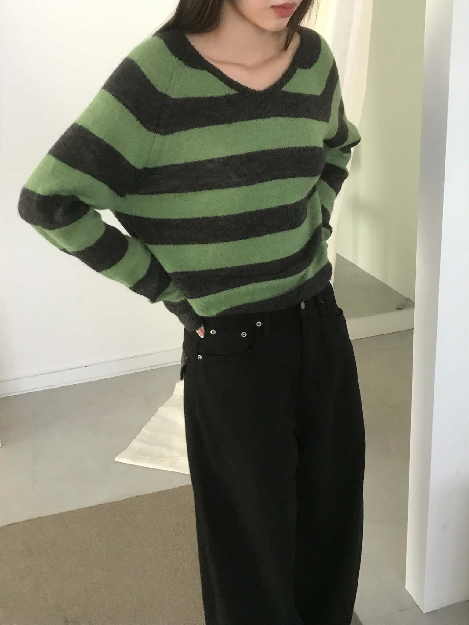 Stripe V Knit #毛衣