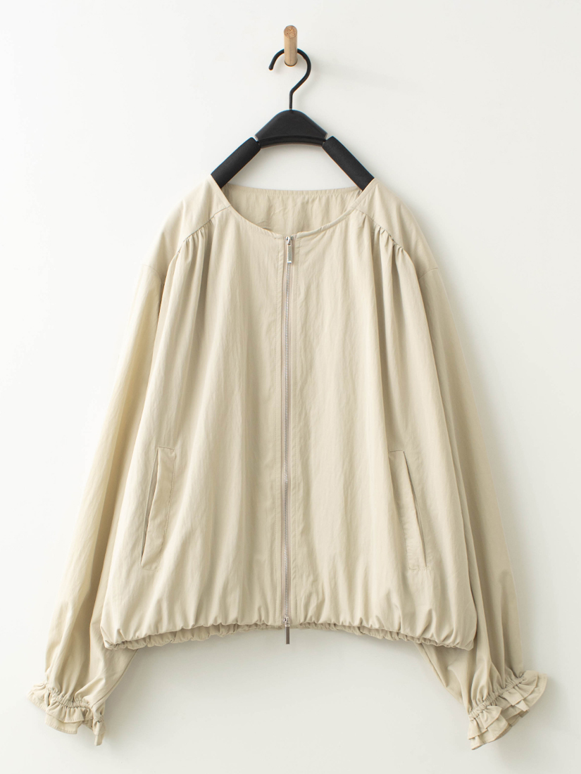 荷葉袖下擺細褶拉鍊外套