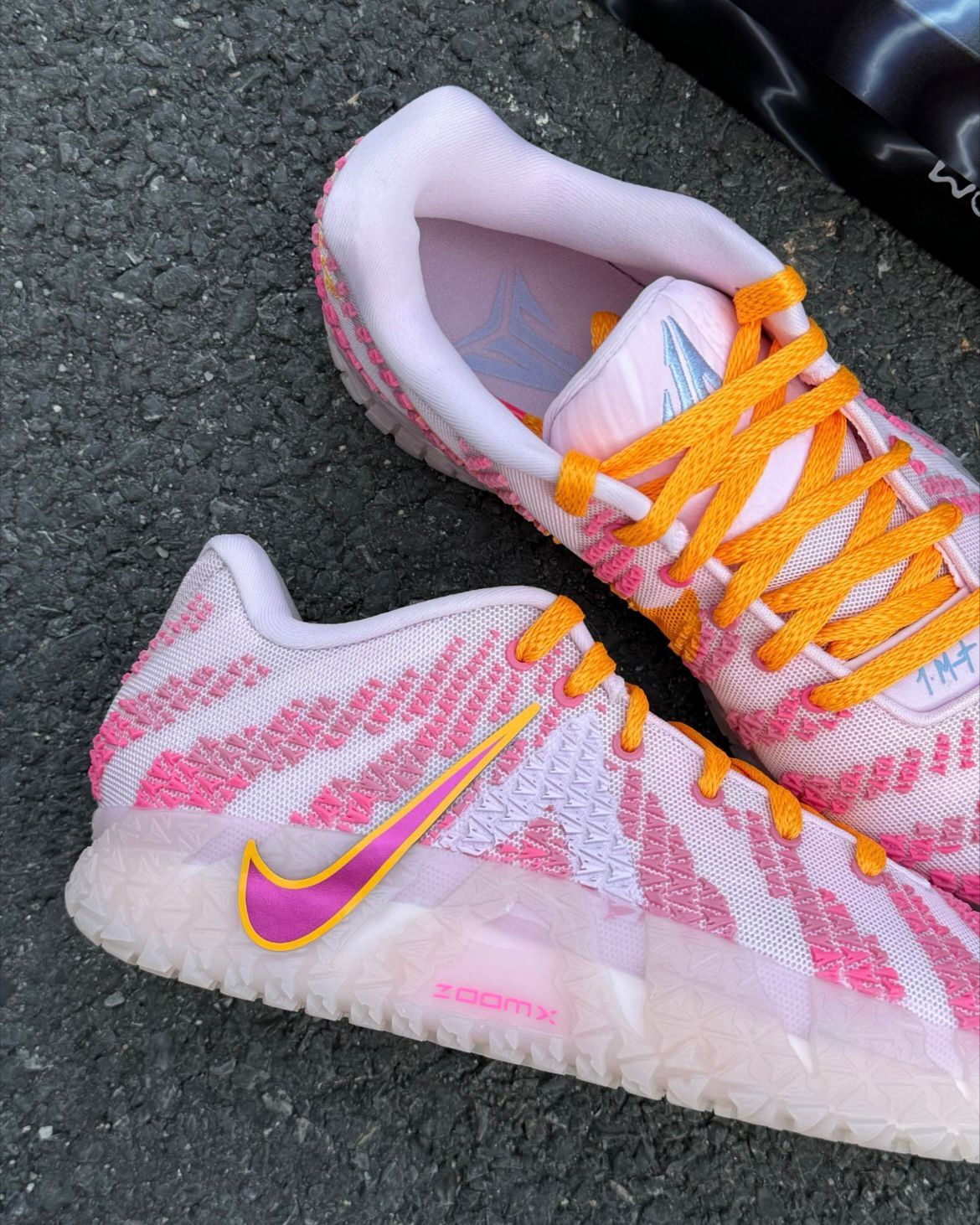 (預訂) Nike JA 3 - Valentine’s Day