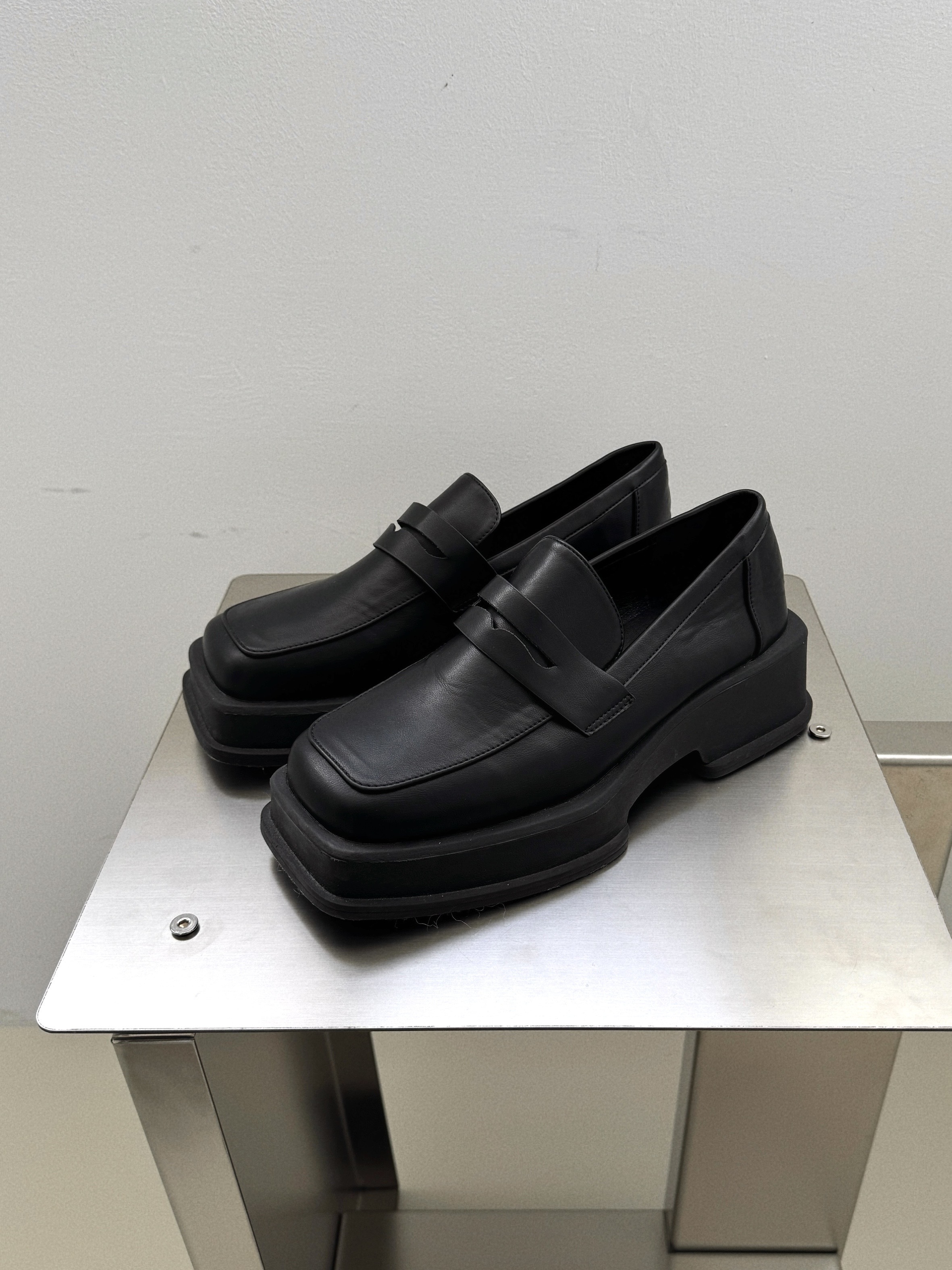 軟Ｑ好走方頭樂福鞋