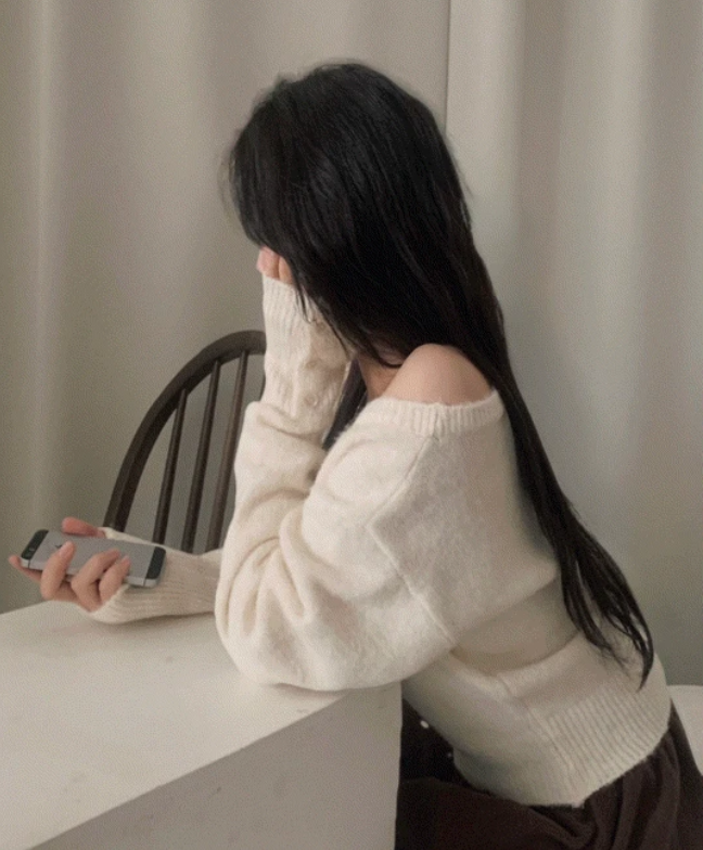 秋冬預訂｜BUTTON露肩長袖針織衫