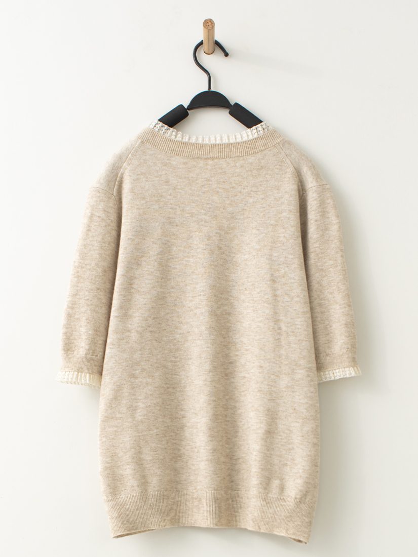 蕾絲V領棉柔五分袖針織上衣