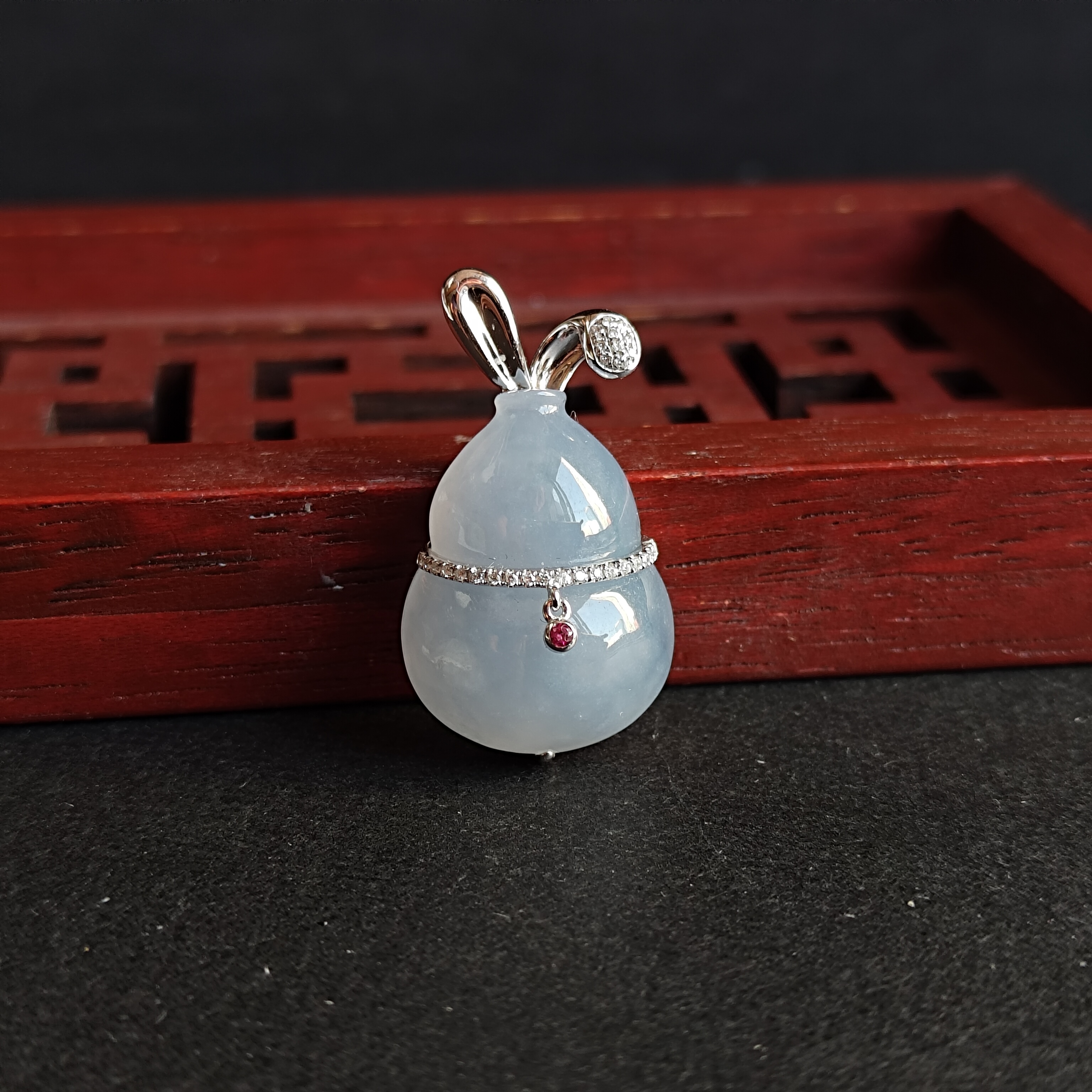 J2401 翡翠紫羅蘭葫蘆吊墜