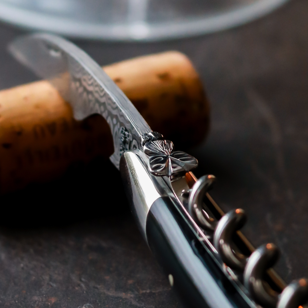 FORGE DE LAGUIOLE ⋆ Dark Horn Tip ⋆ Damascus corkscrew