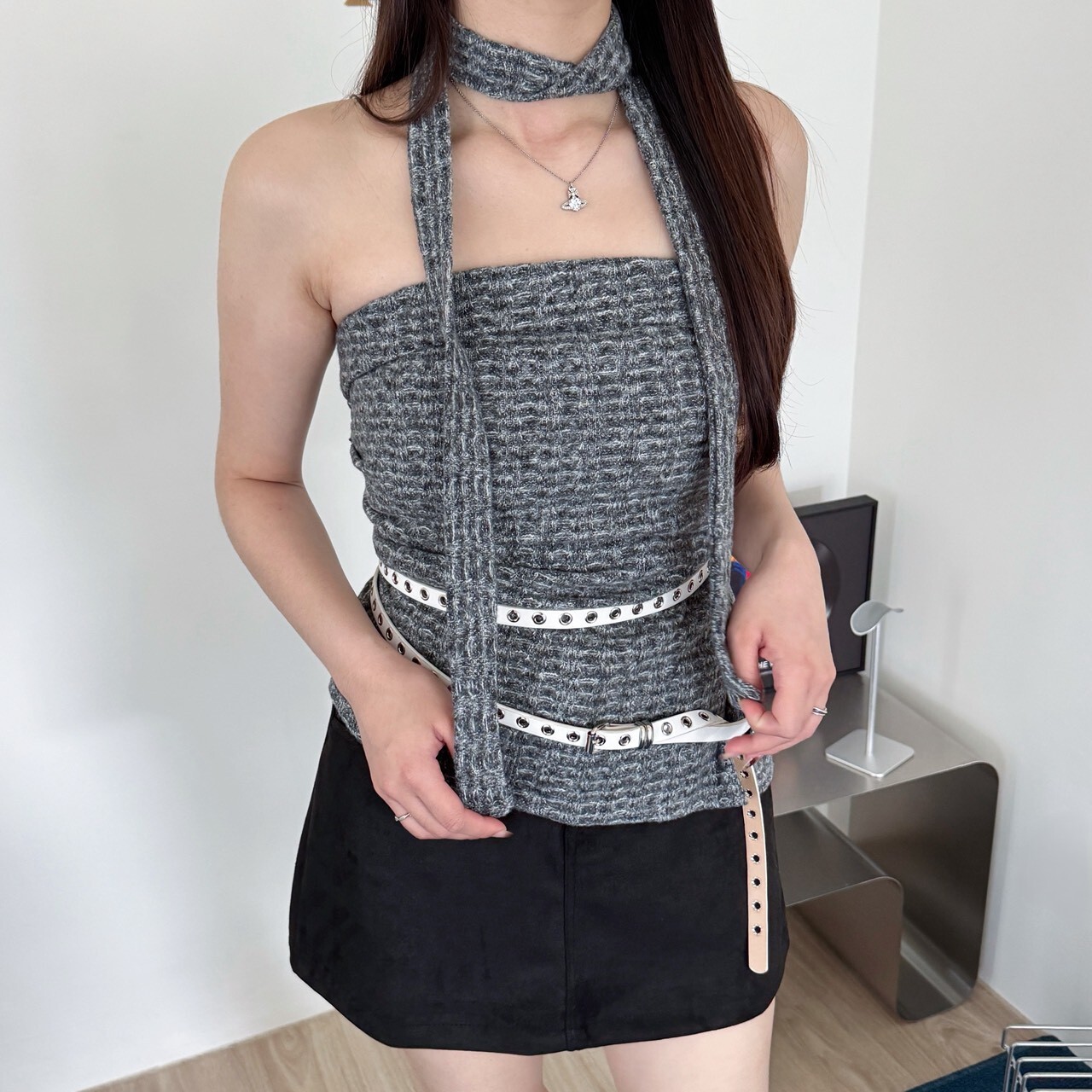 繞脖花呢側抓皺平口top