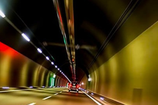 REPSOL 騎士安全教育:隧道視覺效應教學