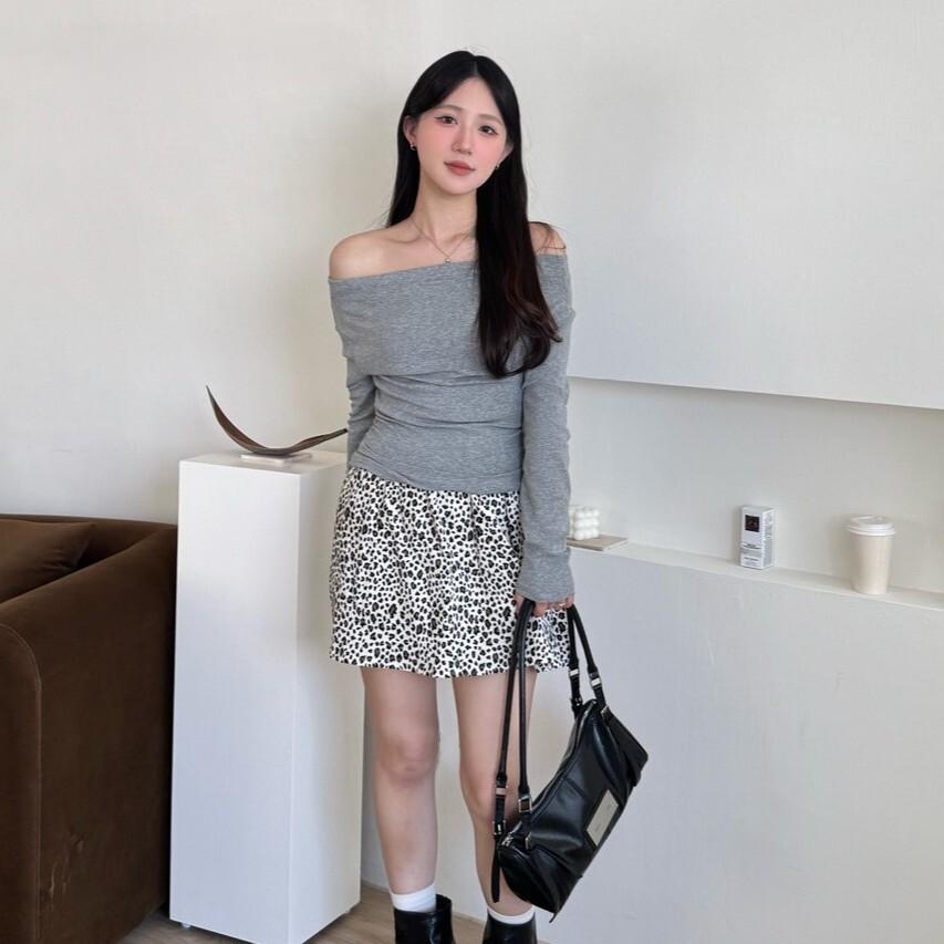 香肩計畫 一字領側抓皺打底衣