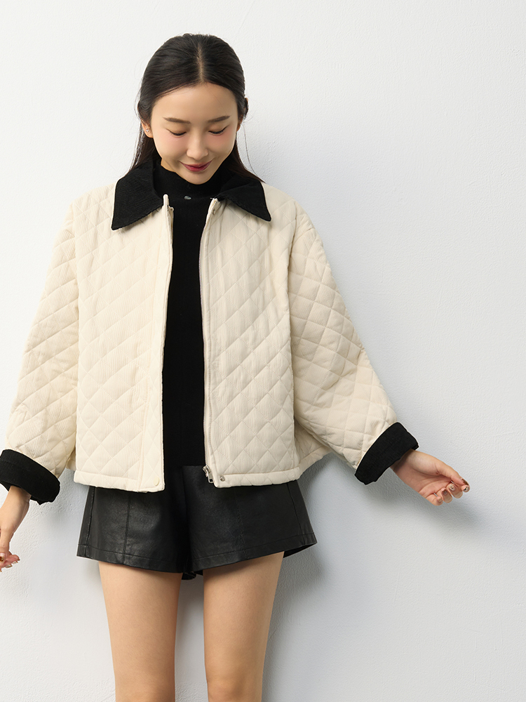 輕型保暖菱格外套