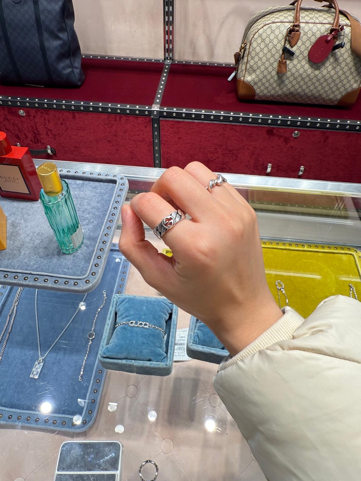 Outlet Gucci Interlocking Ring