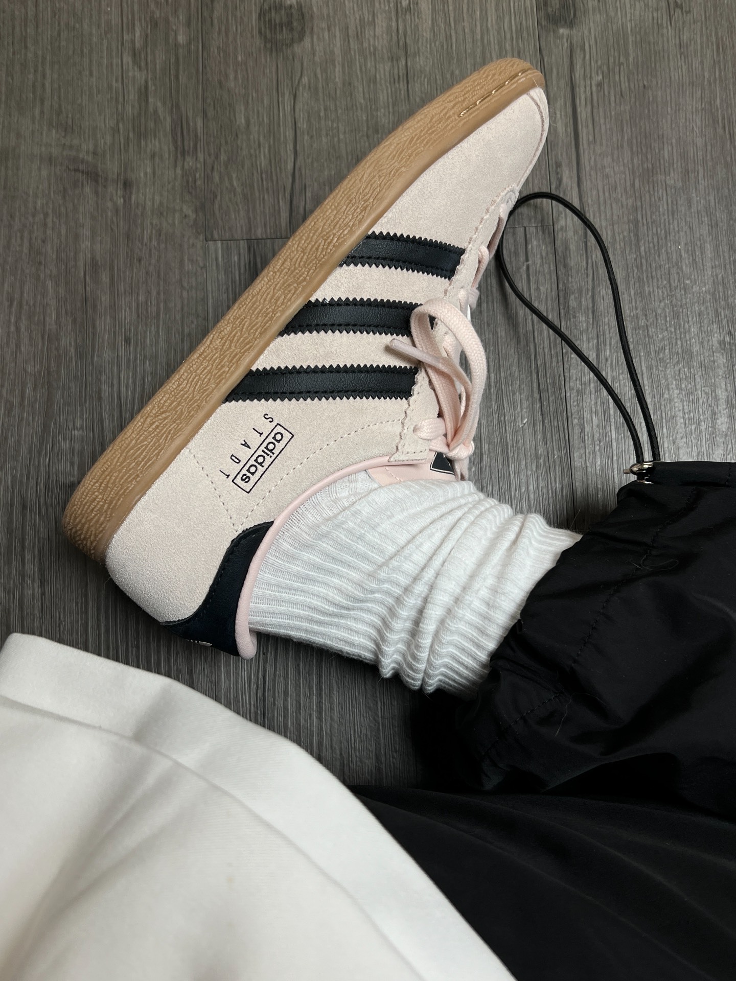 代購-Adidas Originals Stadt 麂皮 薄底 板鞋 粉色 男女同款 JR6347