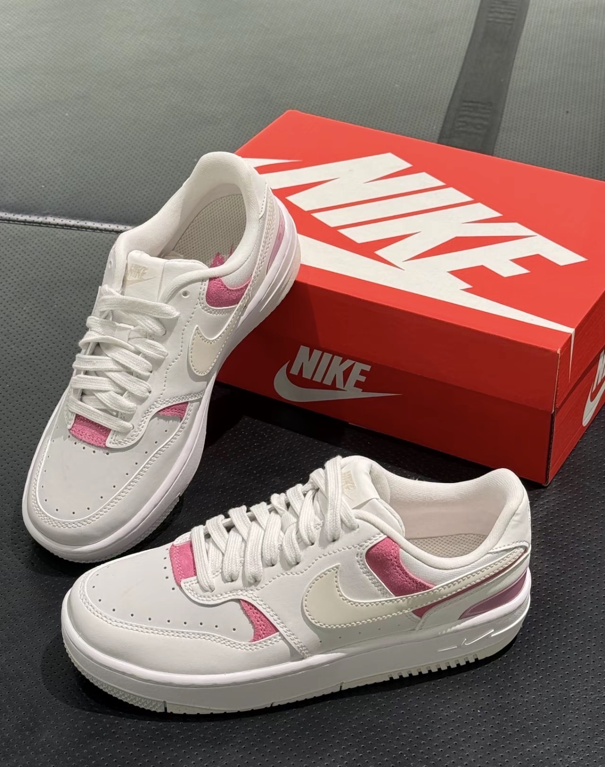 女鞋 NIKE W GAMMA FORCE NB 白粉 厚底 皮革 麂皮 運動 休閒鞋【IO2086-104】