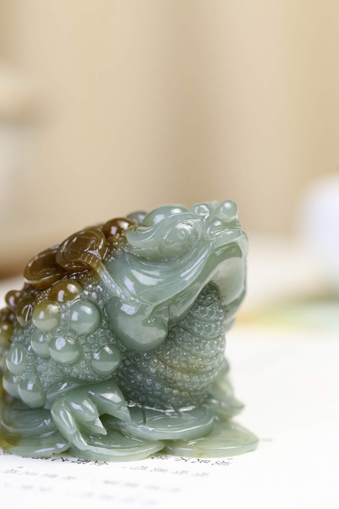 12112 和田玉且末招財金蟾擺件