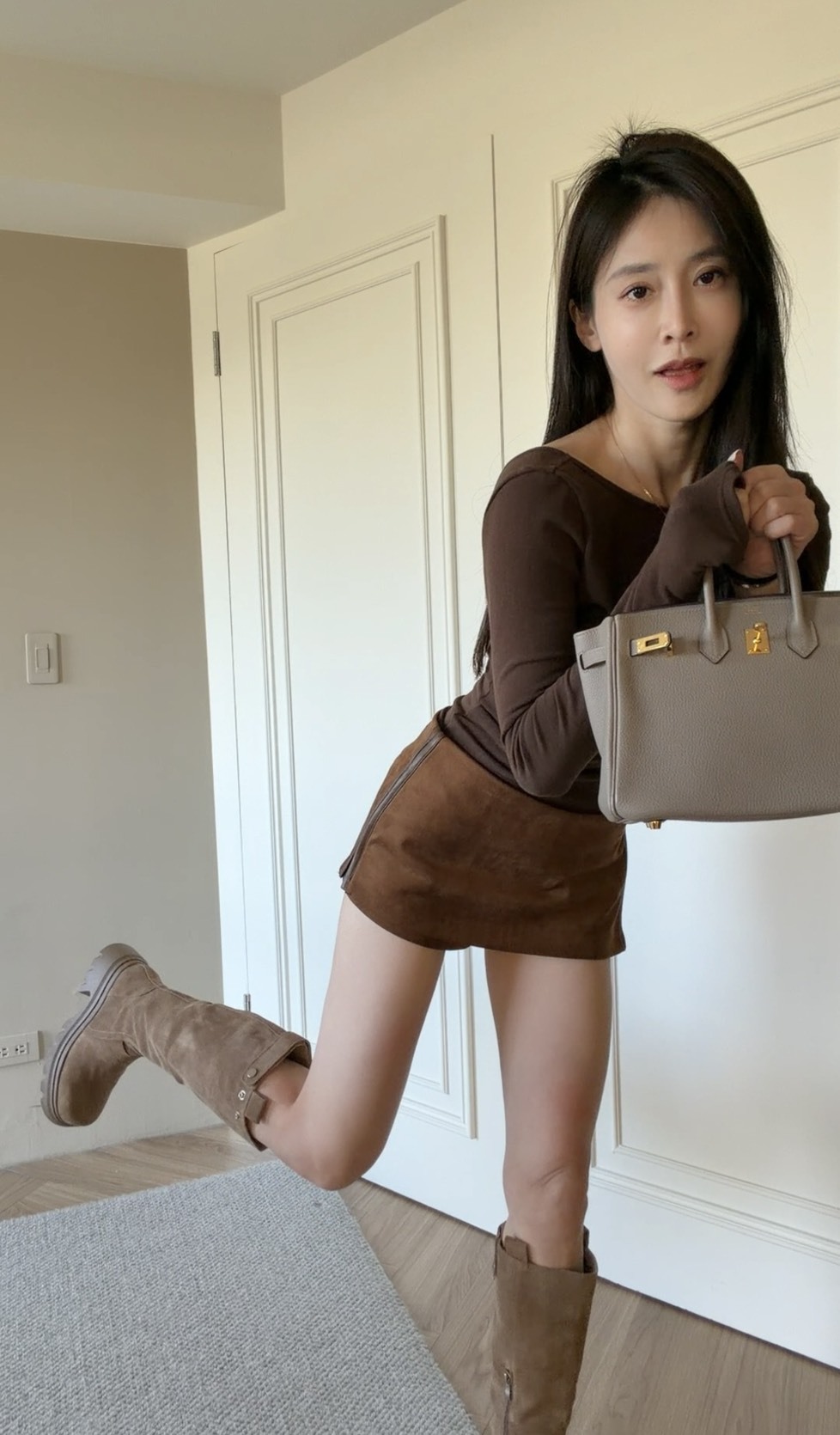 超修飾腿型麂皮長靴