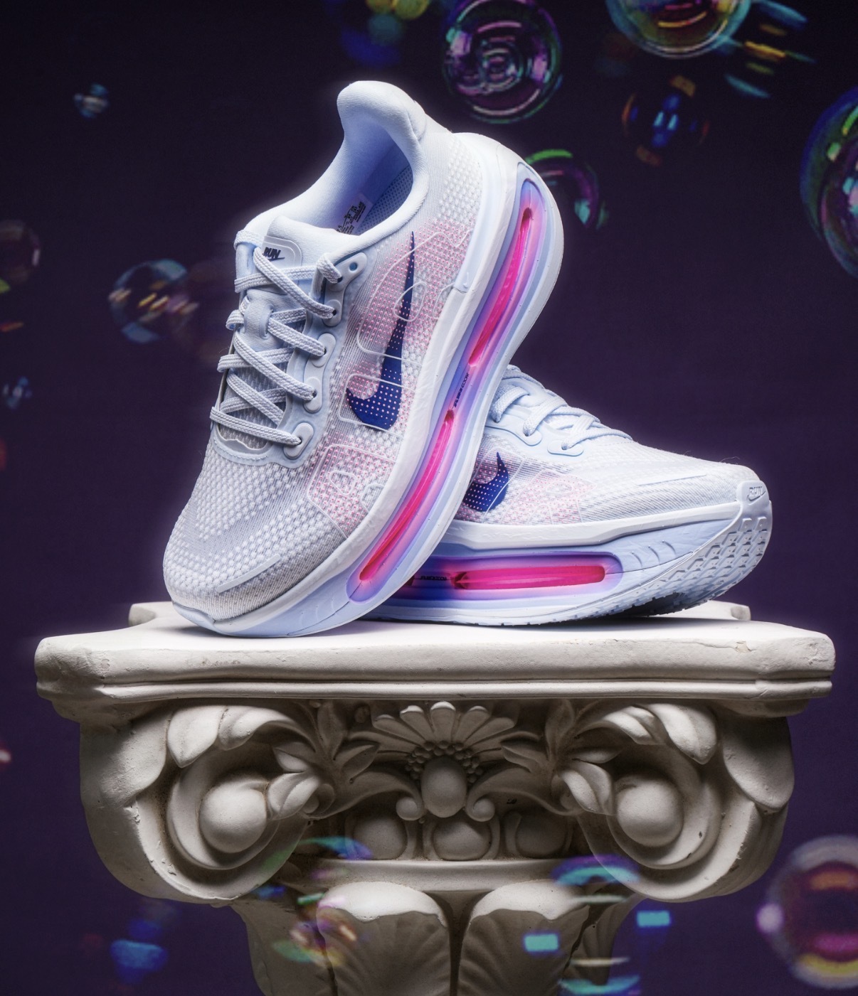 女鞋 NIKE W VOMERO PREMIUM 藍粉 氣墊 緩震 透氣 慢跑 運動鞋【HM5973-400】