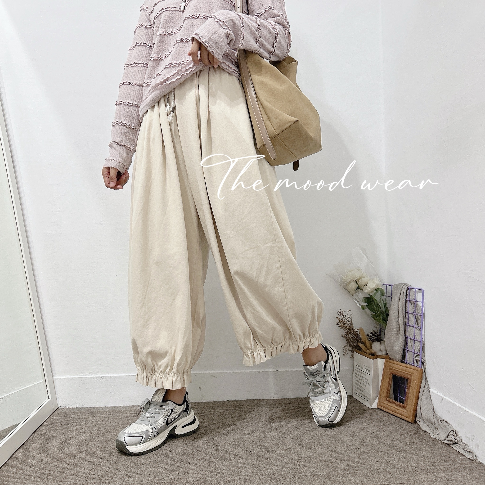 超日系立體挺版抓摺燈籠褲 棉麻褲(深藍/白色)