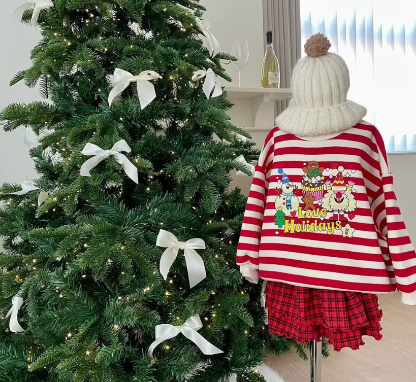QQB12T011RD  韓國紅色橫間love holiday聖誕衛衣