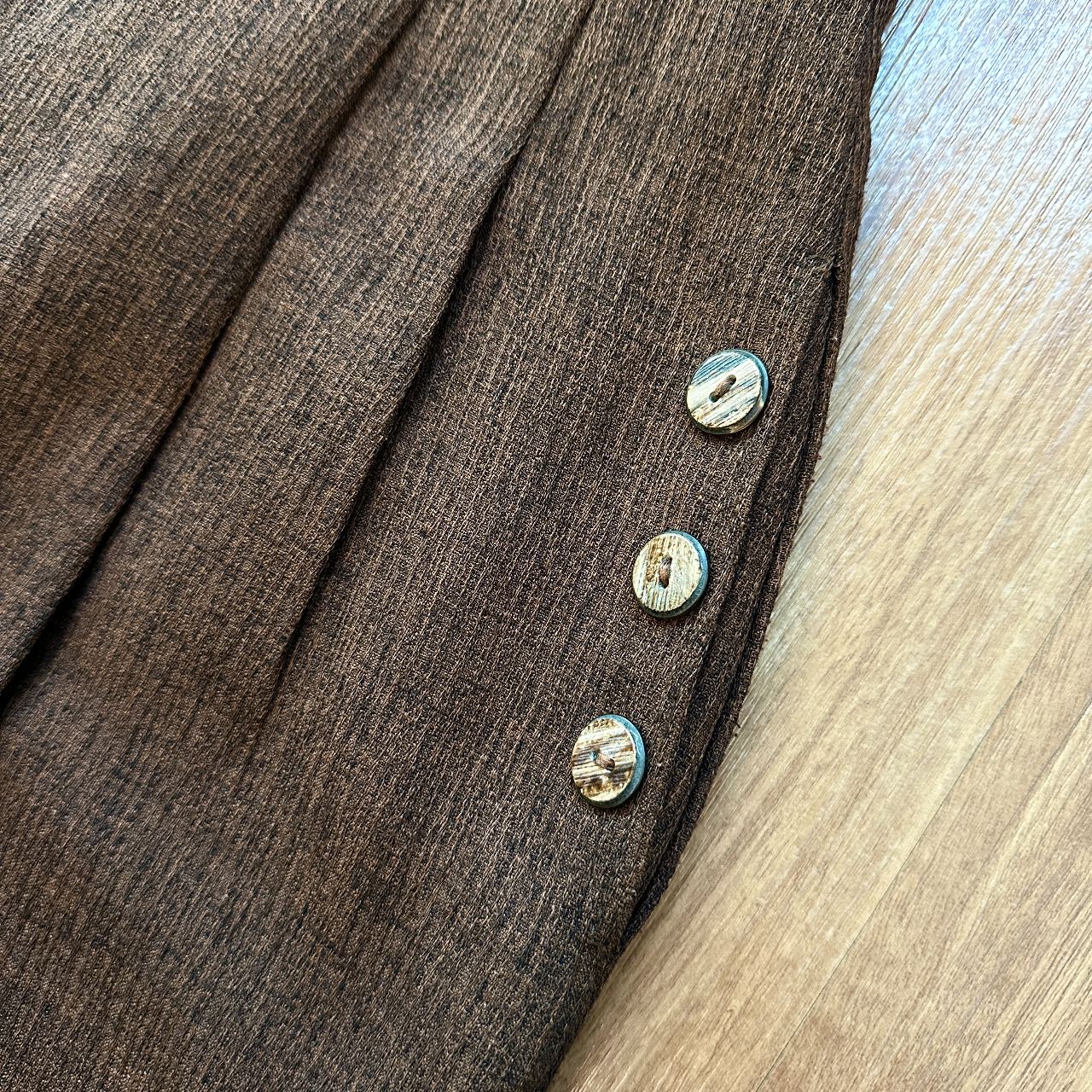 木紋感啡色闊腳長褲