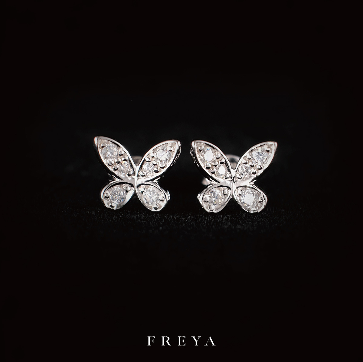 FREYA 蝴蝶莫桑鑽耳釘