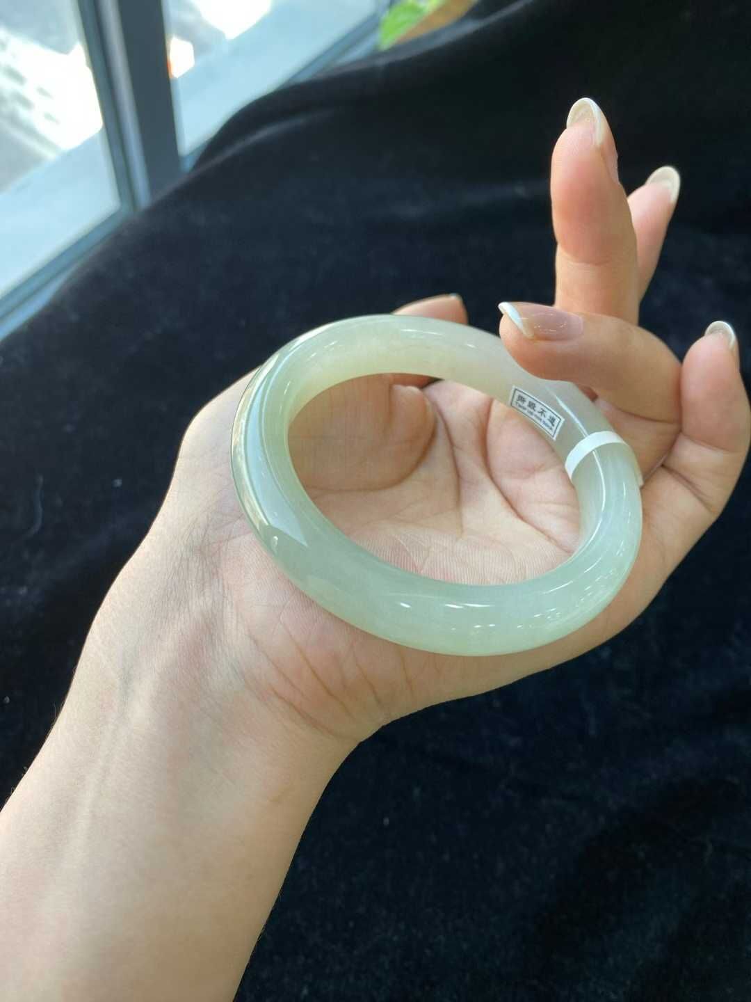 12118 56mm 和田玉晴水手鐲 (54-56)