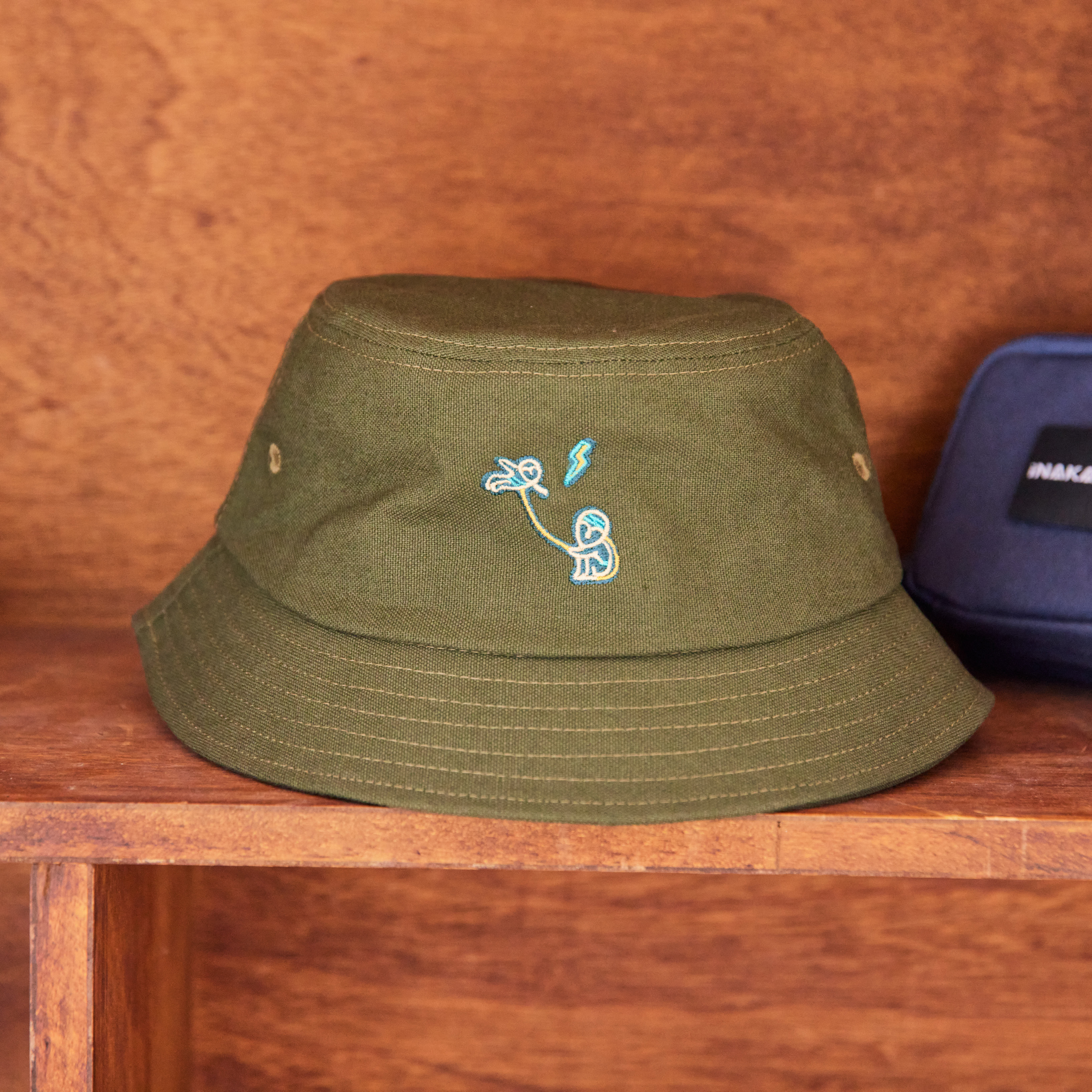 《入山之前，出發之後》城市復古漁夫  單色帽