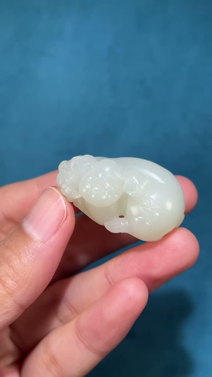 121212 和田玉籽料福氣滿滿生肖吊墜