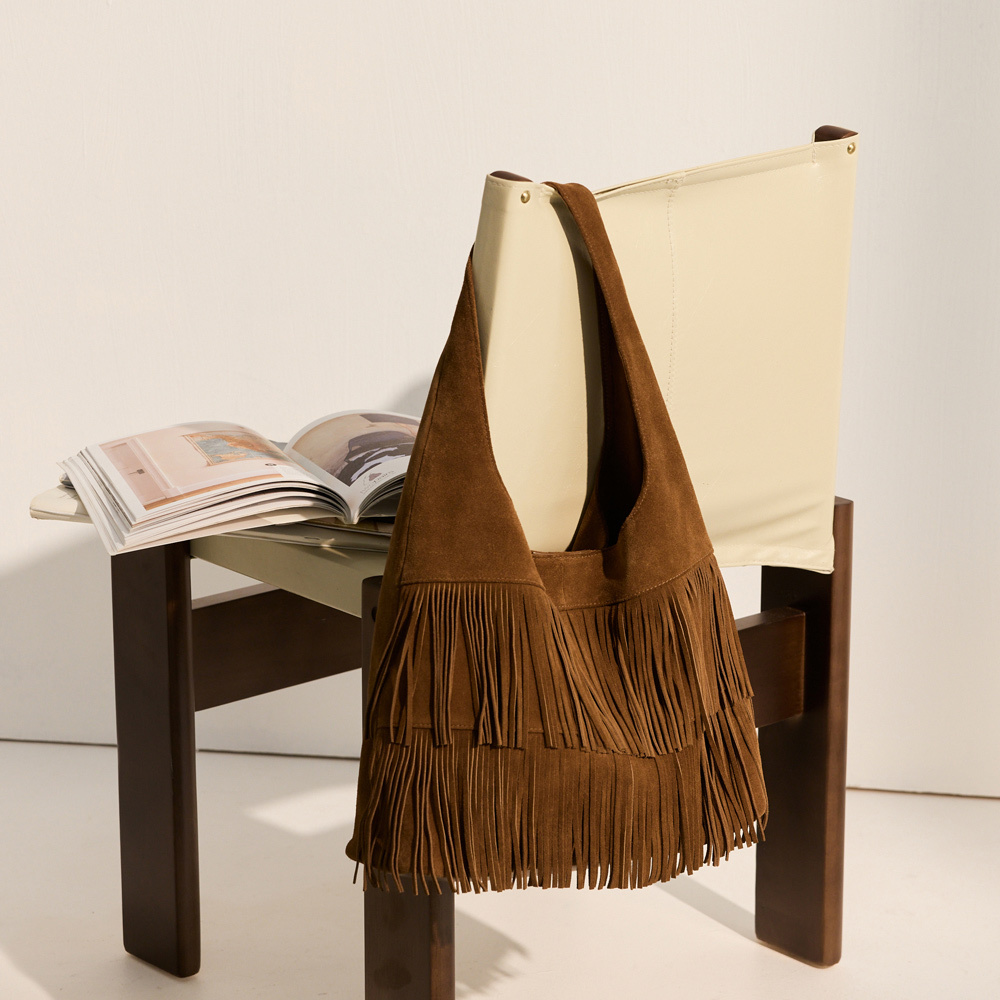 AMICA義大利真皮自訂系列-時髦麂皮咖色流蘇肩背包