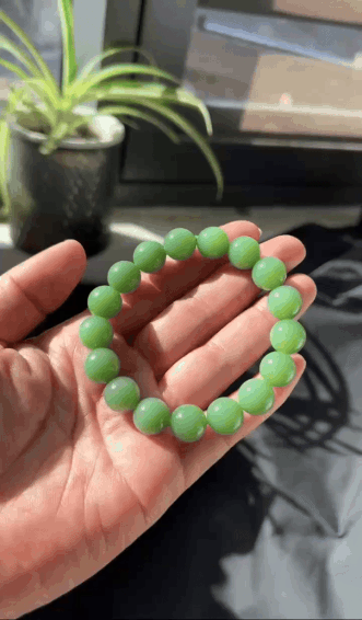 121722 和田玉高瓷粉綠手串 (12mm直徑)