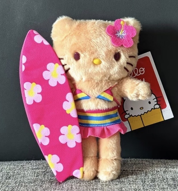 Hello Kitty 長腿黑皮衝浪板掛飾 門市現貨‼️