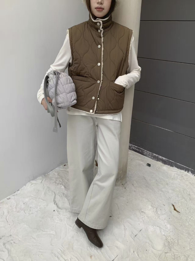 北歐風暖心菱格絨綿背心｜Hi Sisters 冬季必備層次單品