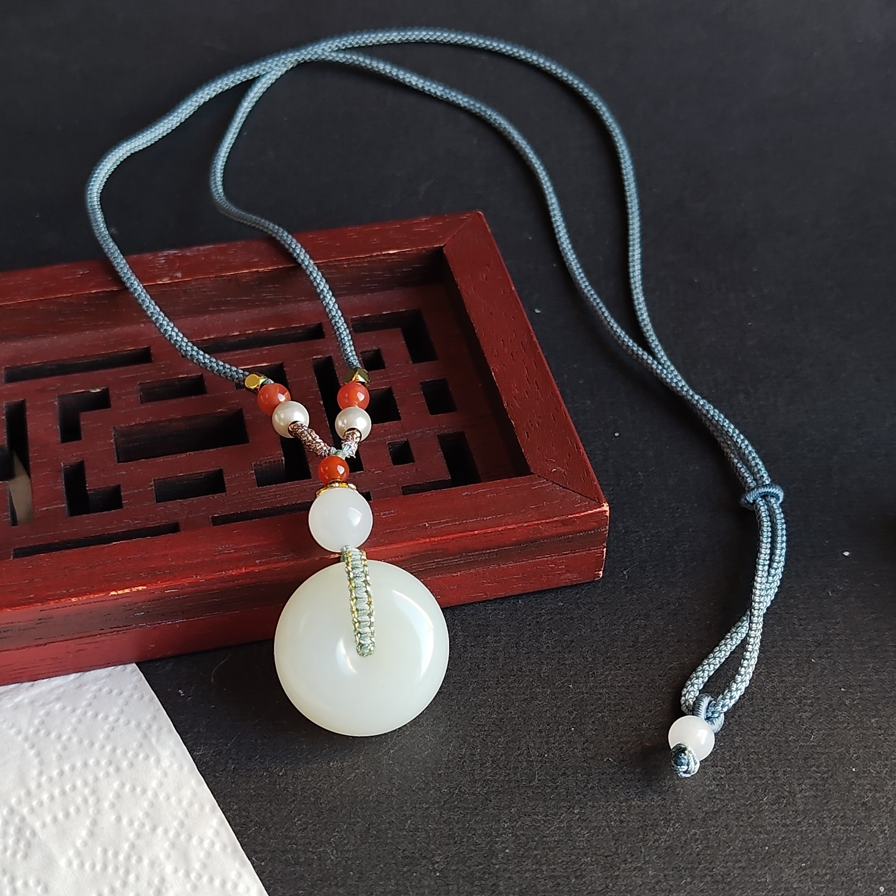 J2366 和田白玉平安扣 (20mm直徑)