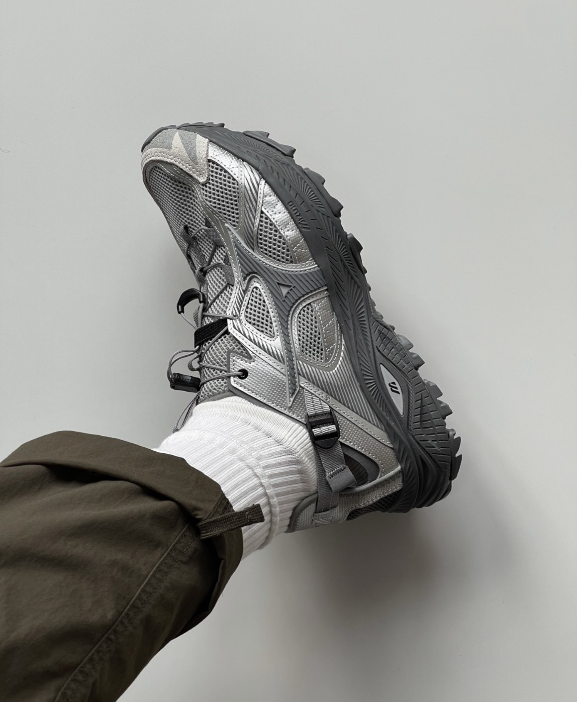 【OWN】Mizuno Racer Trail SE 球鞋 戶外 機能 溯溪 越野 登山 復古 運動鞋 不分男女 隕石灰 夜黑 沙色