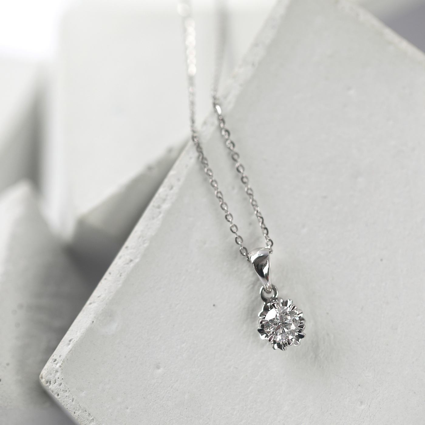 朝日之星 — 30分鑽石項鍊