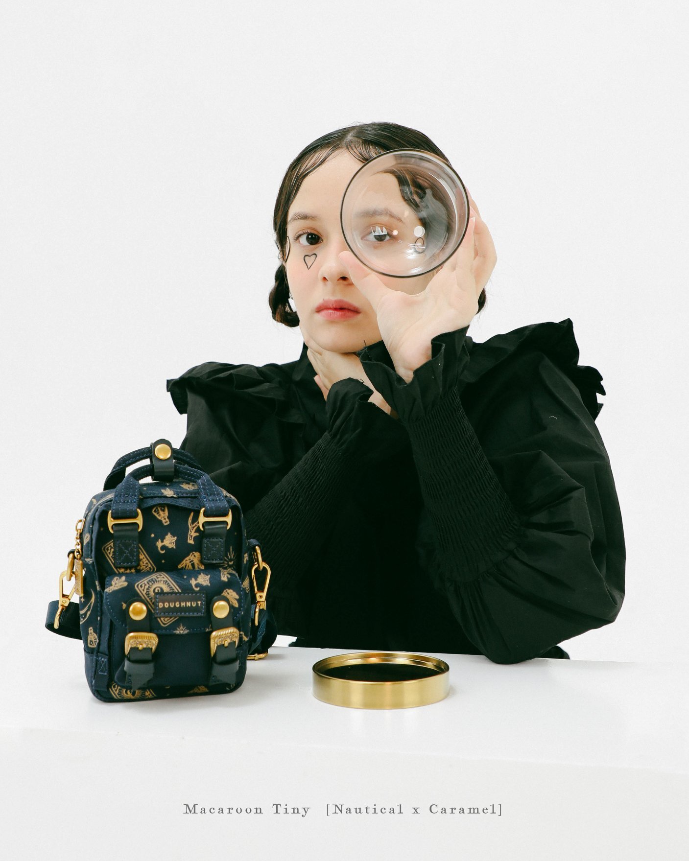 【直播】LL112874 Doughnut Macaroon Tiny The Mystic Club 斜背包