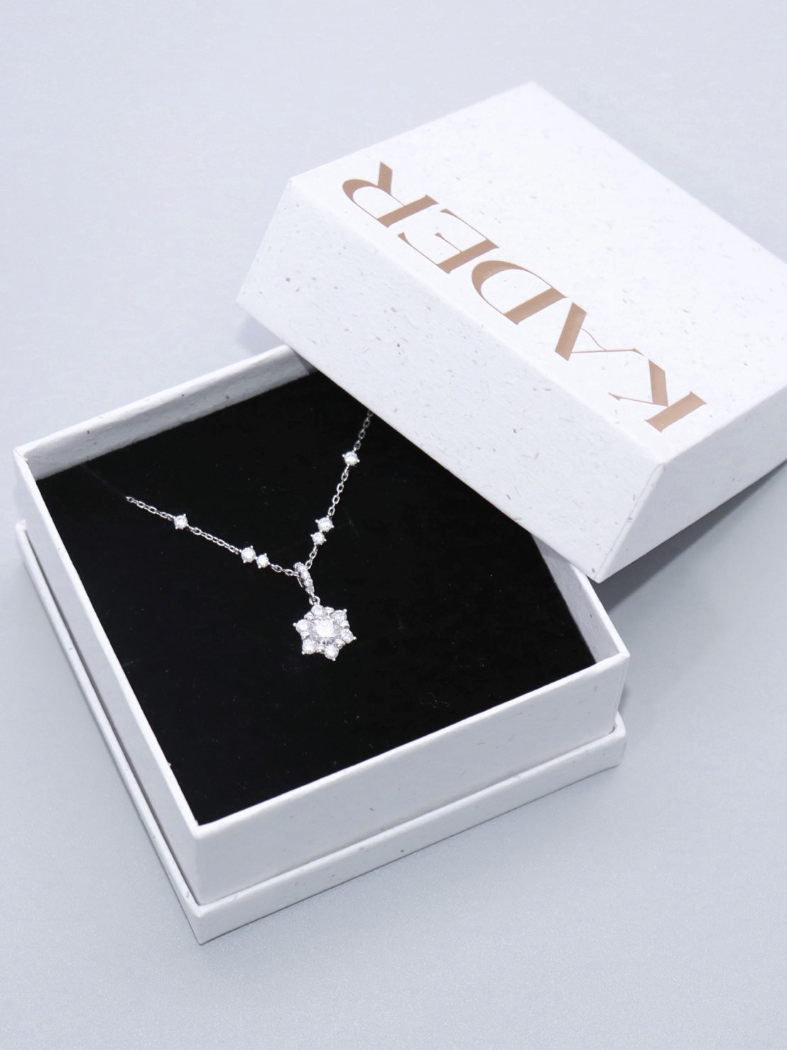 卡蒂羅 KADER 閃鑽 雪花 六芒星 S925銀 項鍊 禮盒組