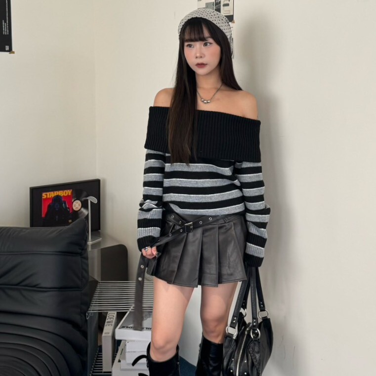 Bold sweetie!附皮帶皮質百褶短裙