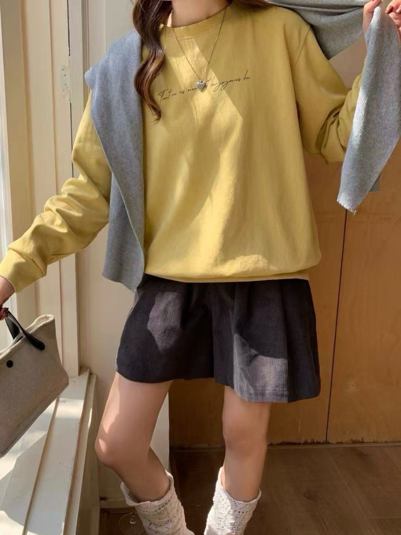 微挺度不貼肉・厚薄適中｜好穿搭英文字百搭上衣