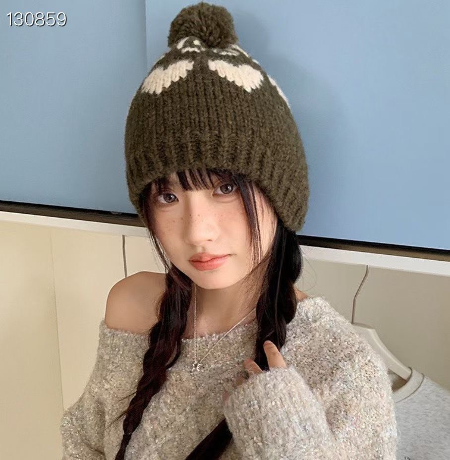 愛心羊毛毛球帽