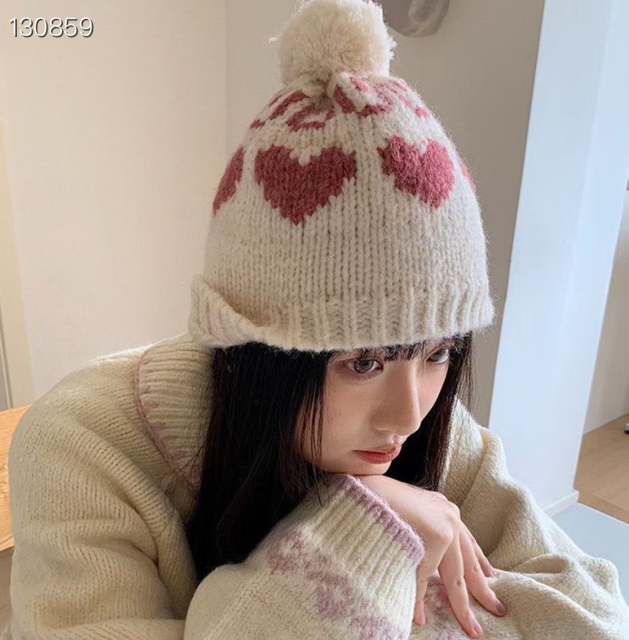 愛心羊毛毛球帽