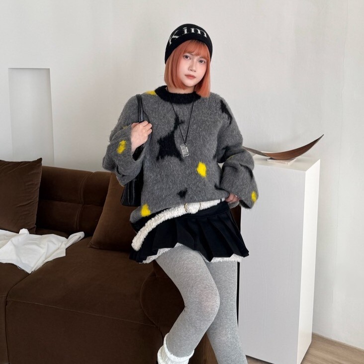 慢半拍 不規則點點寬鬆毛衣