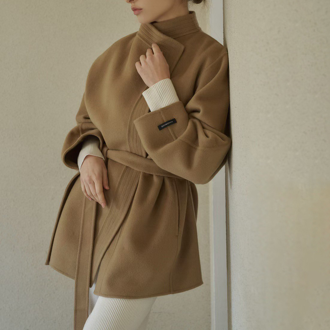 領片造型落肩手工羊毛短大衣外套-附綁帶 / 3色