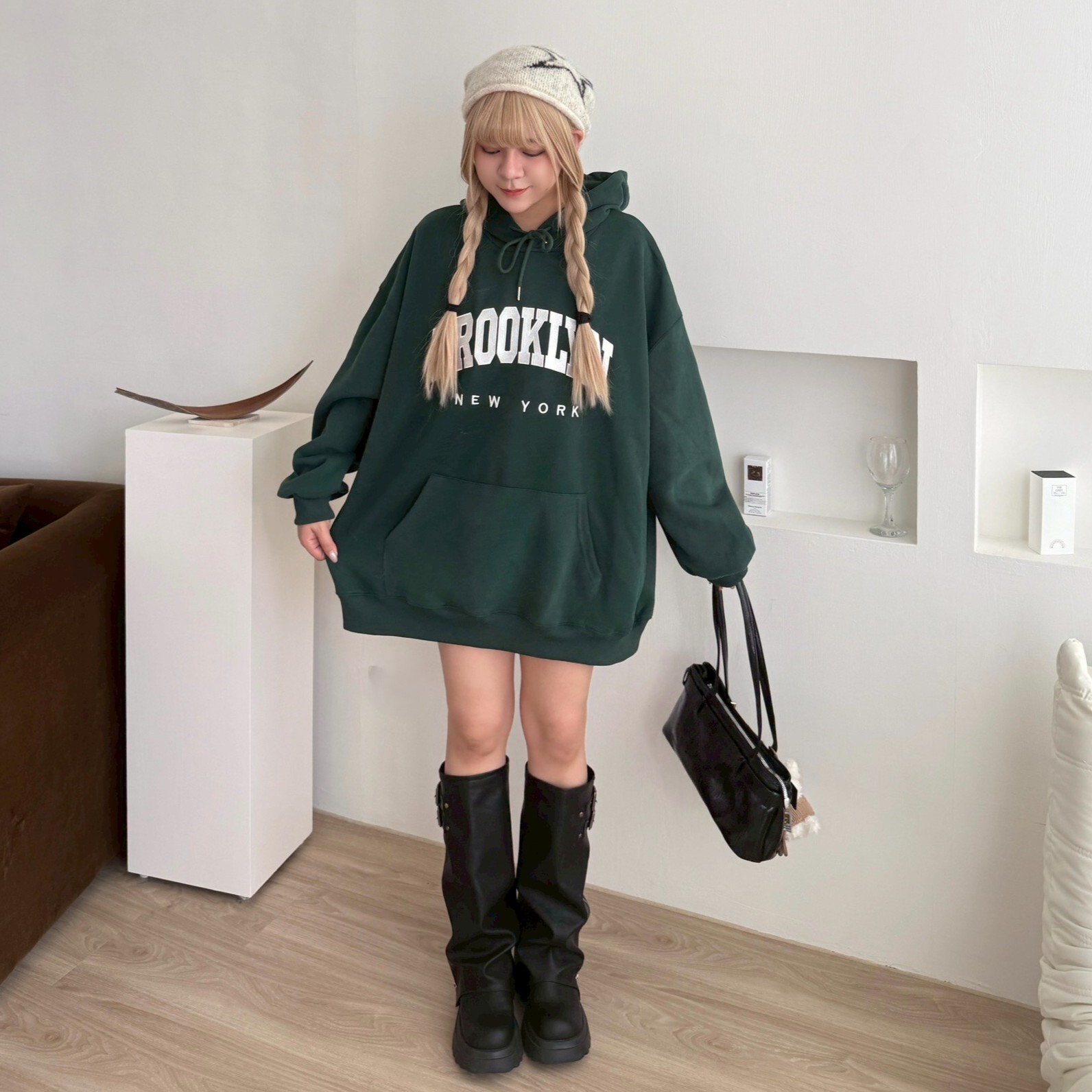 布魯克林 寬鬆刺繡休閒帽tee