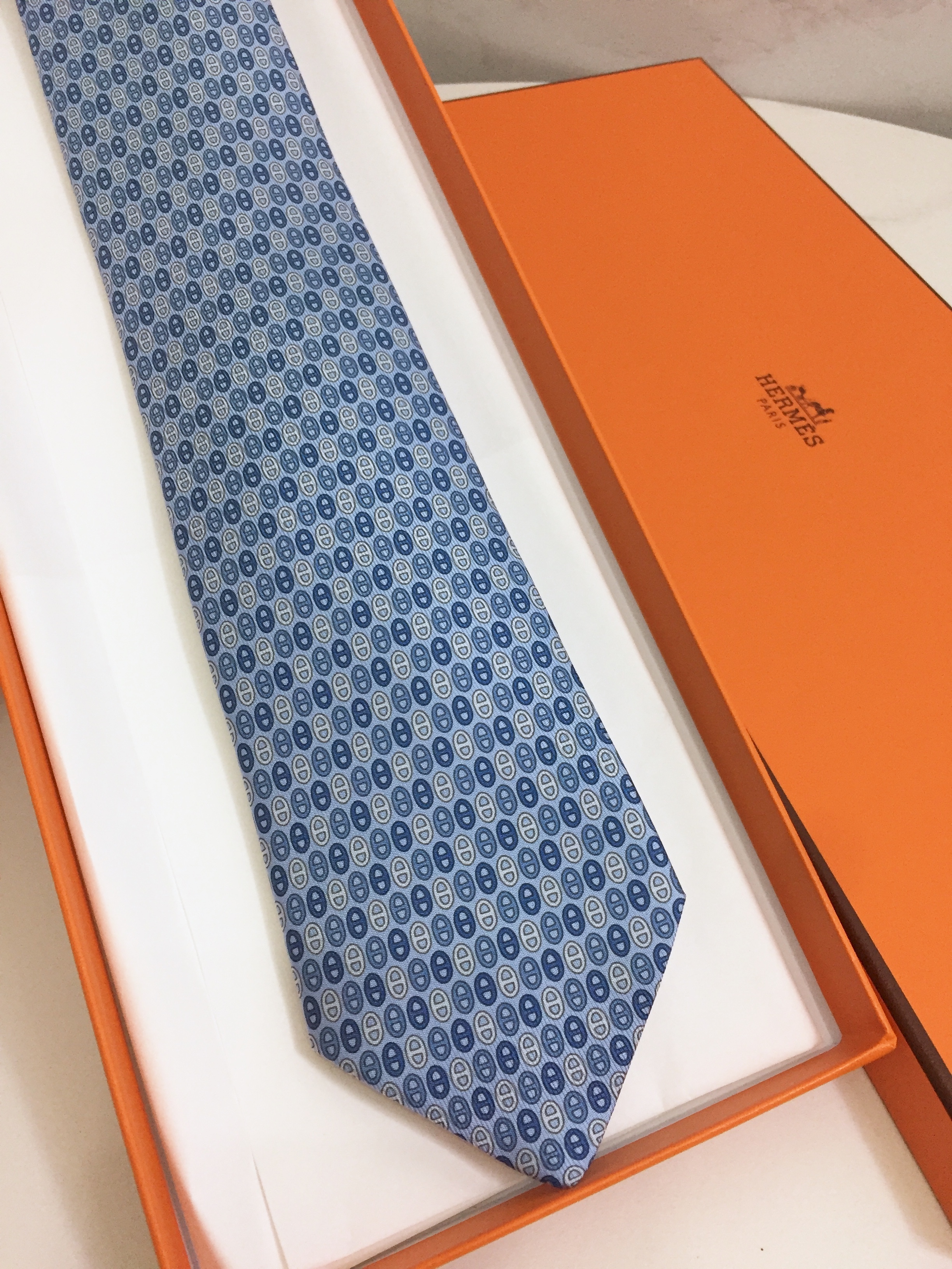 Hermes 領呔