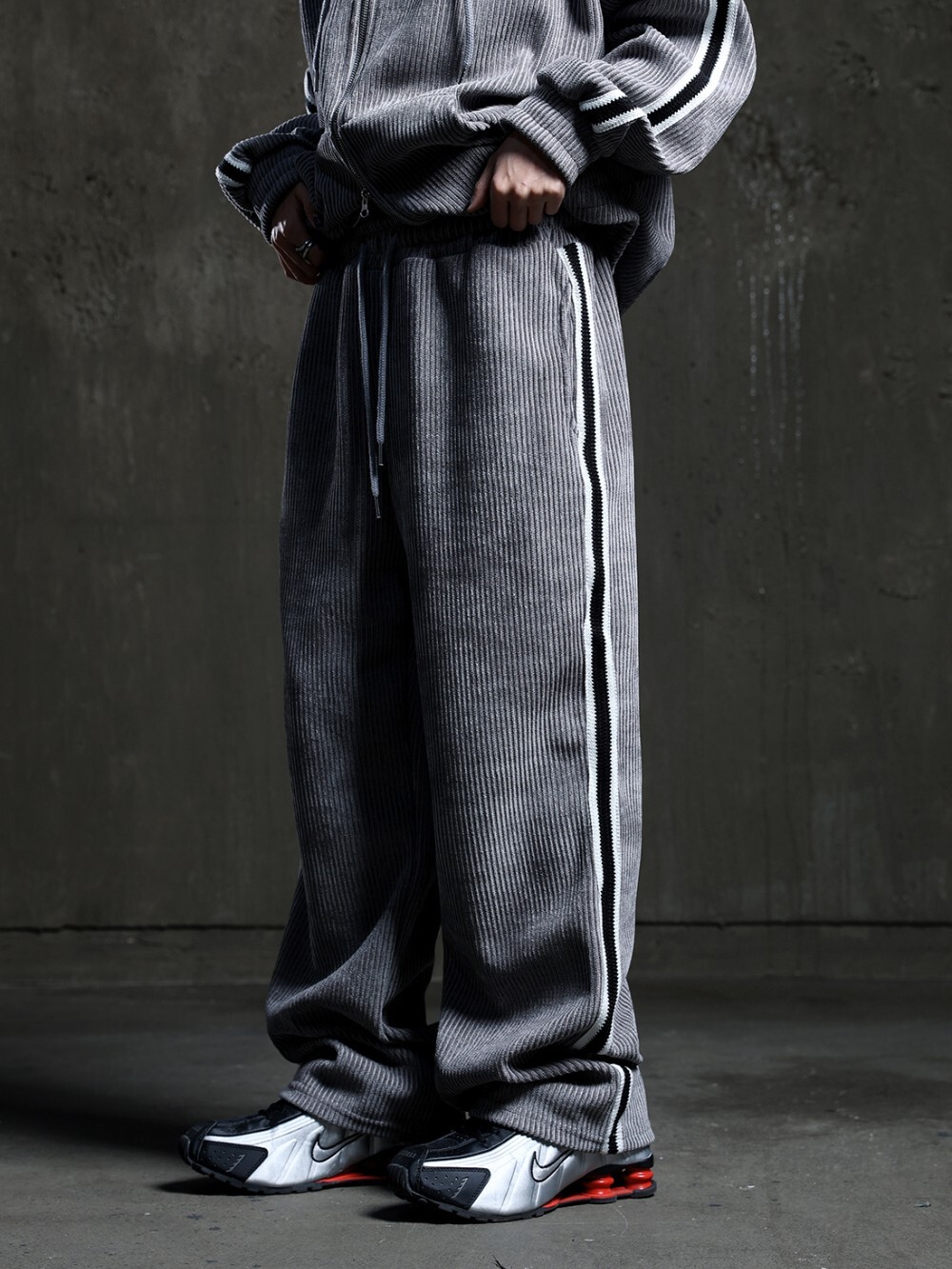 側織燈芯絨休閒褲