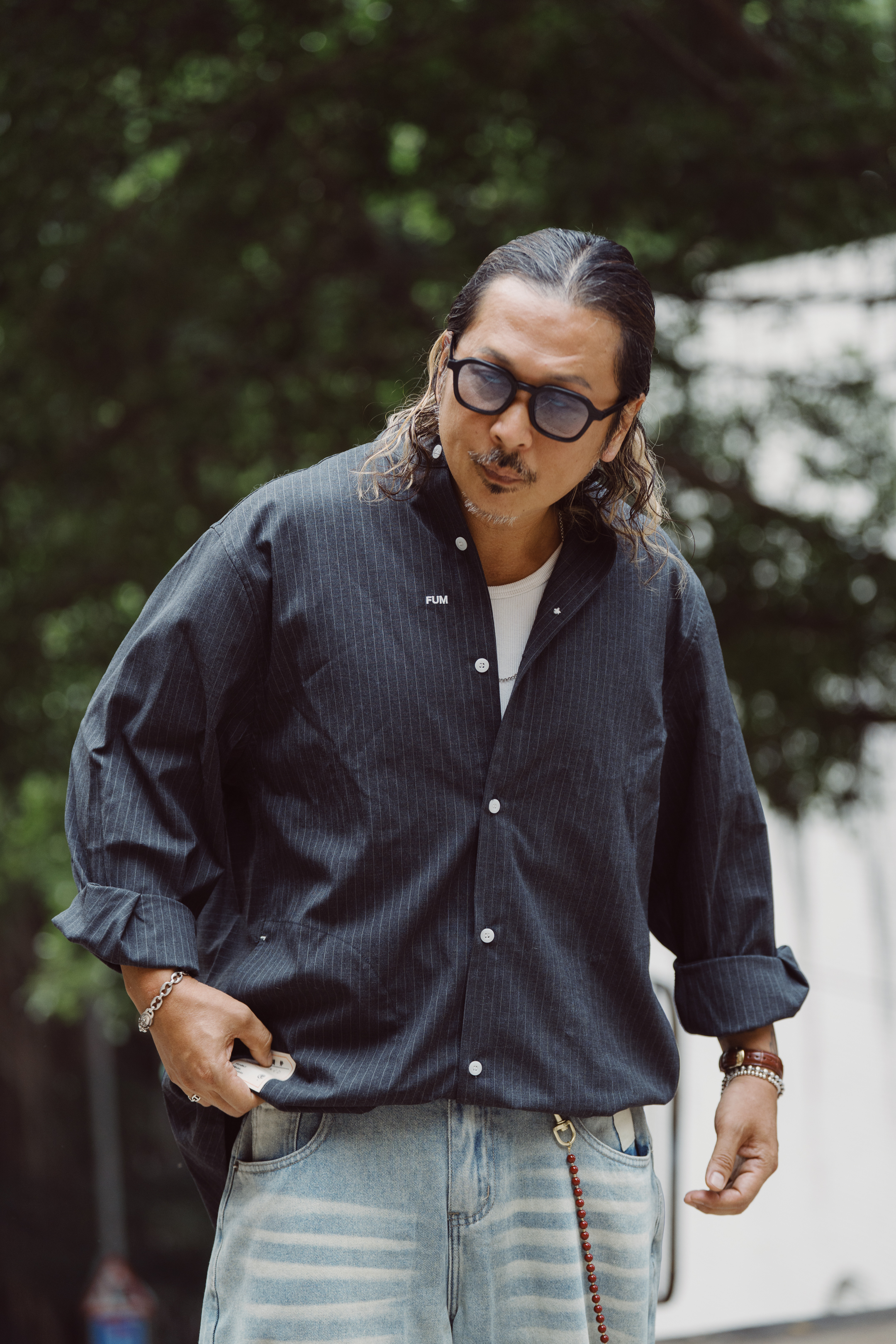 Fumble FUM圓領深灰條子恤衫