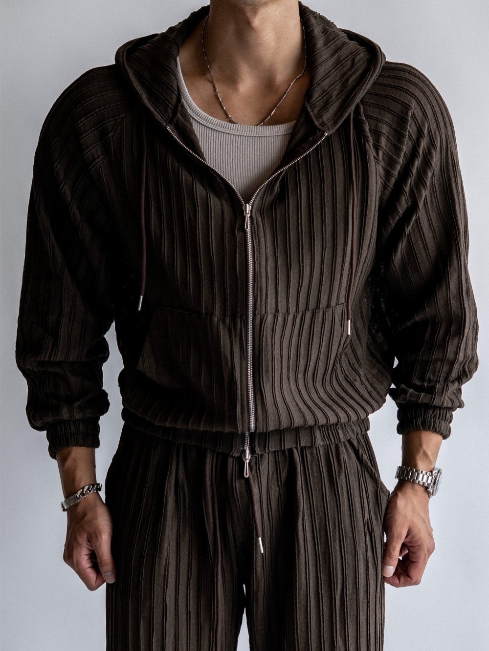 Lexi 褶襉連帽拉鍊衫