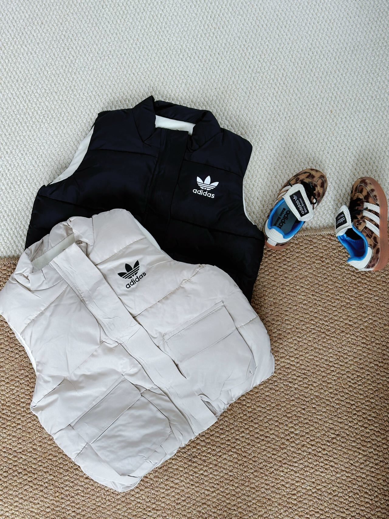 𝐀𝐝𝐢𝐝𝐚𝐬 加絨加厚棉服背心