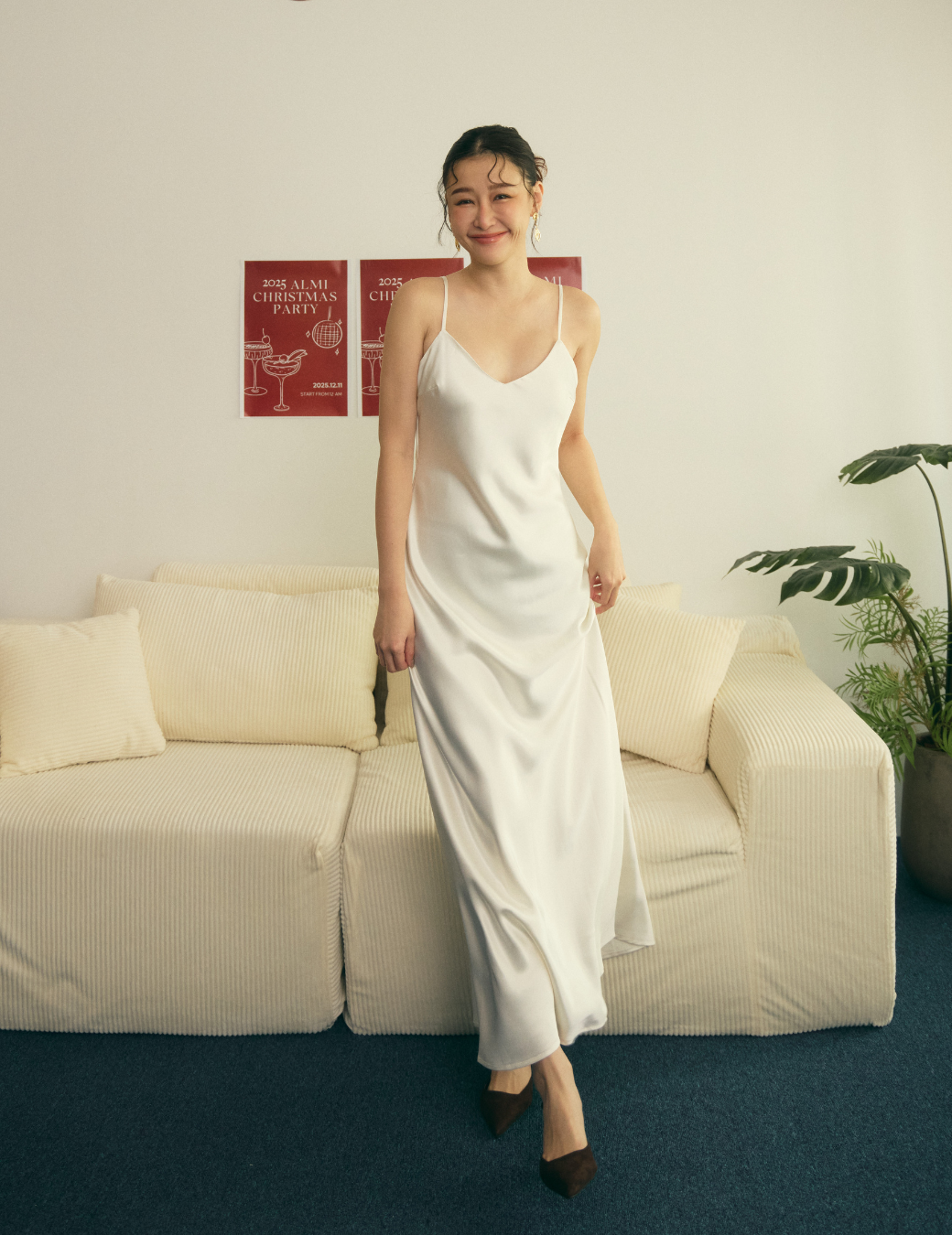 光澤緞面美背長洋（米白色/6尺寸）