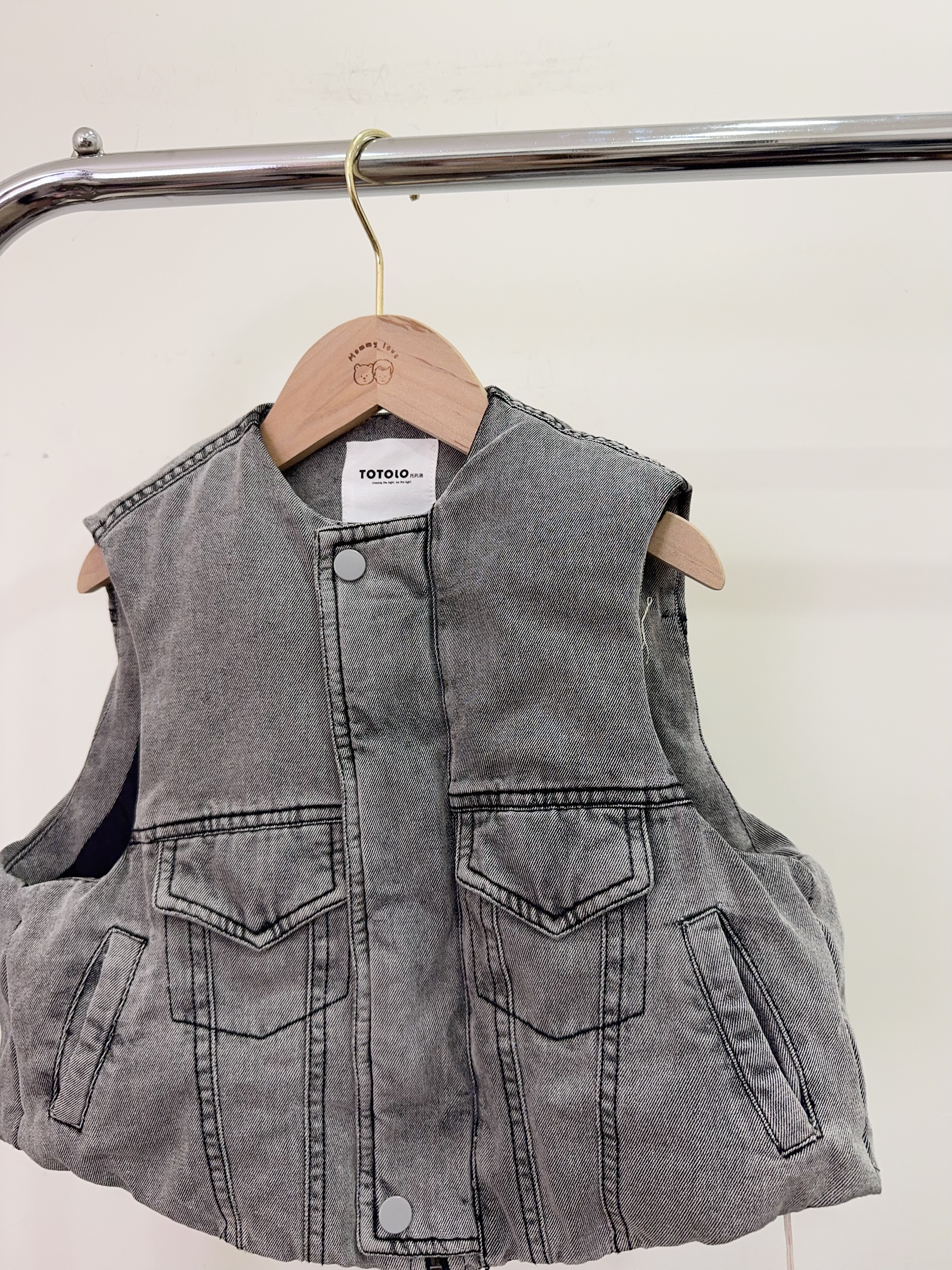 53308設計師家-炭灰水洗牛仔背心