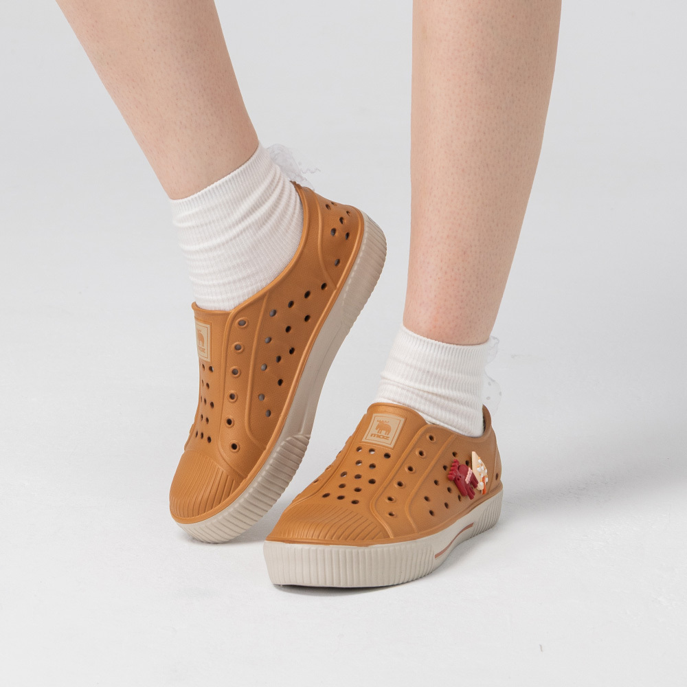 雙色洞洞餅乾水鞋 (蜂蜜橘)